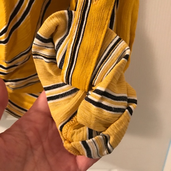 New Self e blouse - Picture 2 of 5